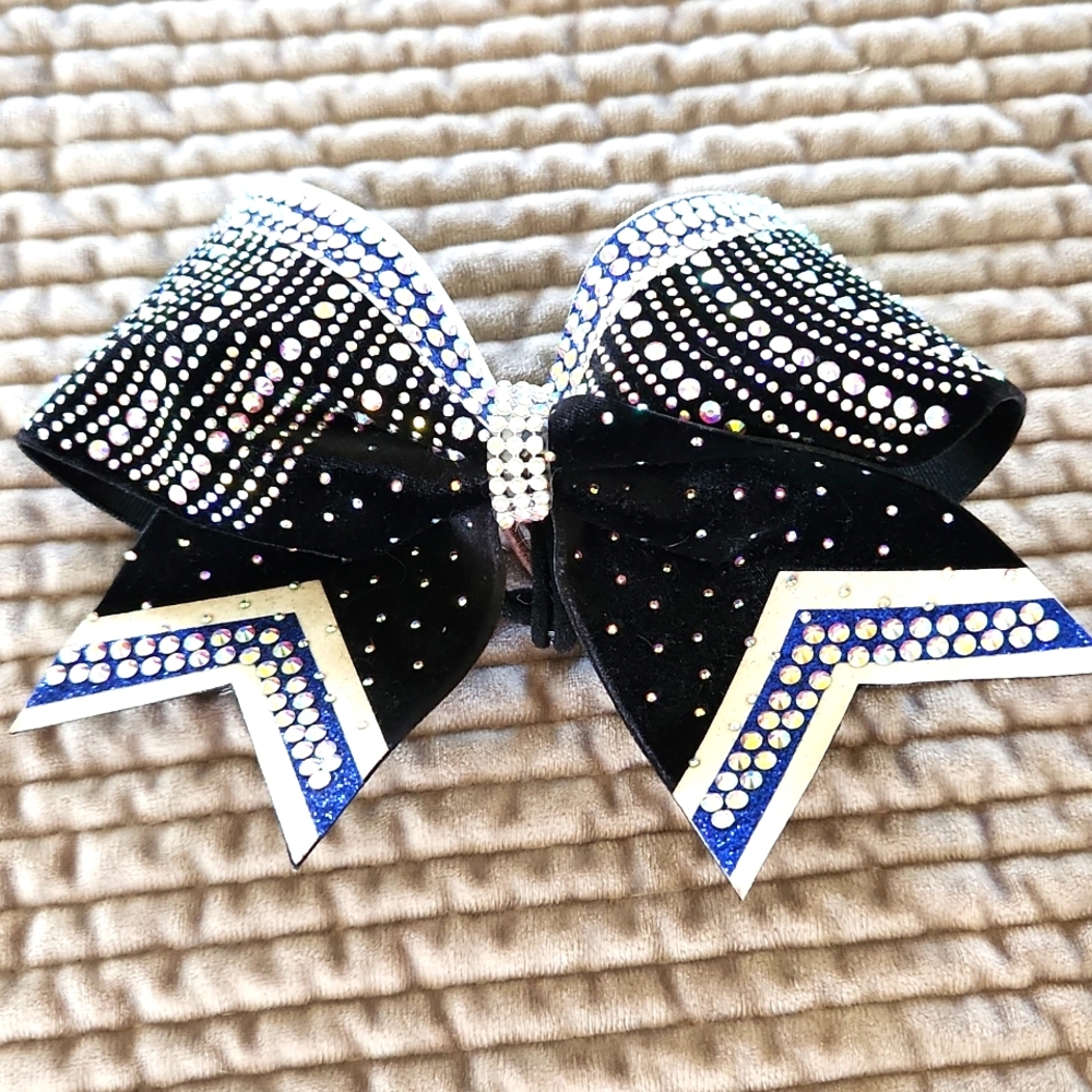 Cheer Bow